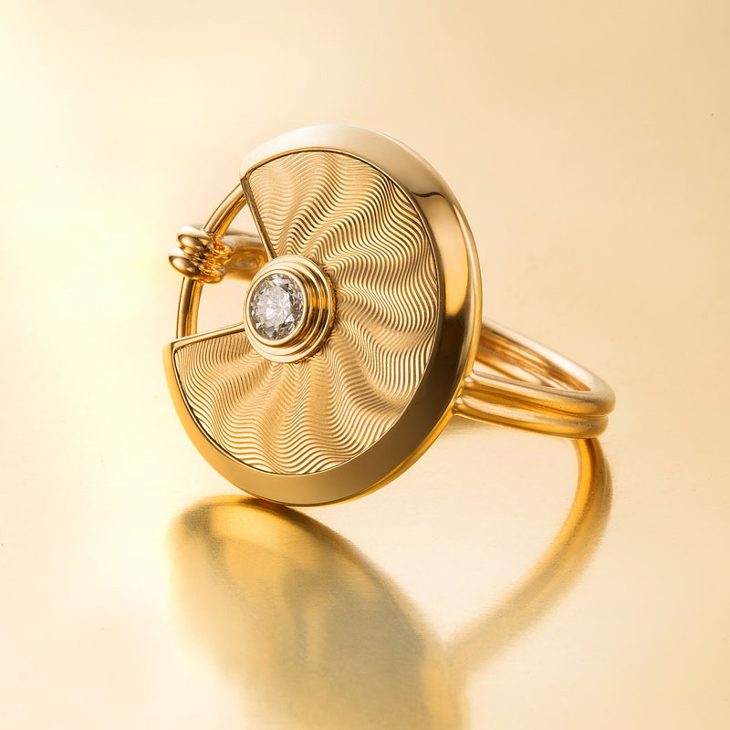 Cartier-Amulette-de-Cartier